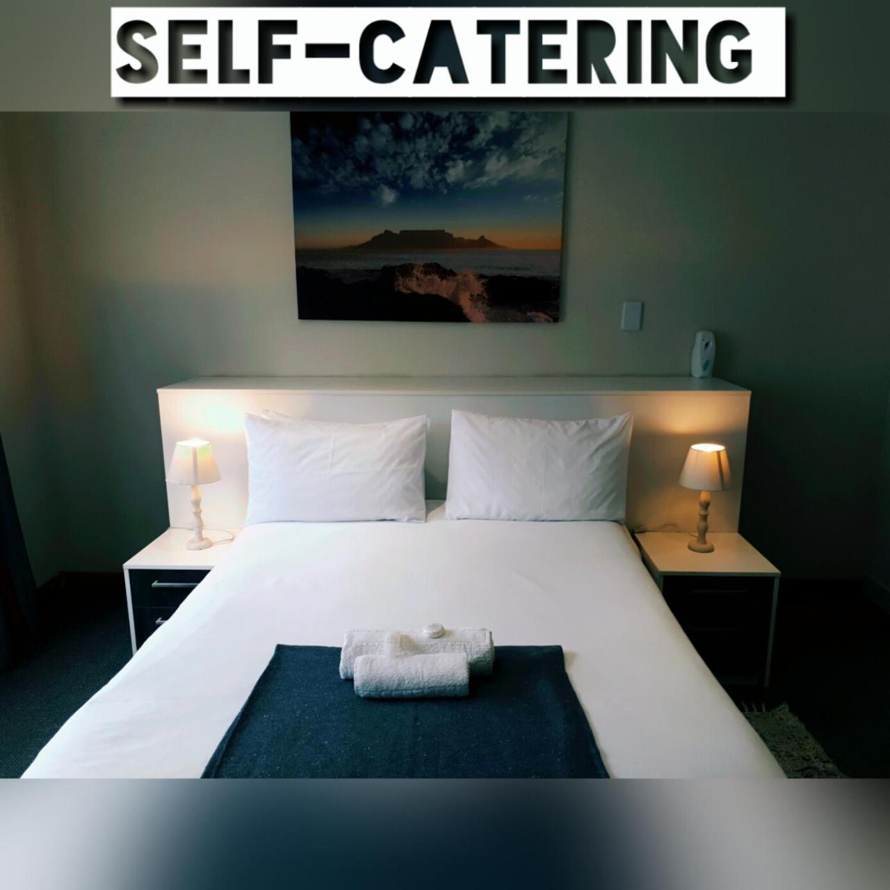 Midrand Guesthouse - Tasa Esterno foto